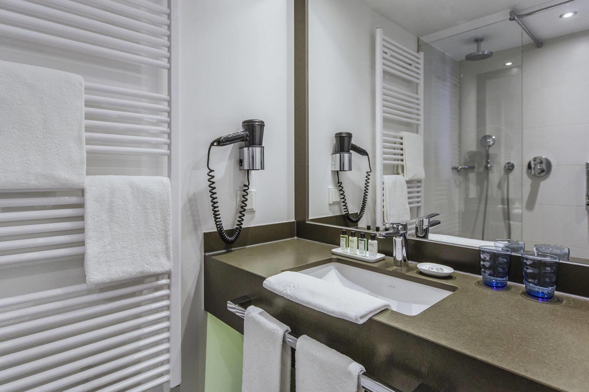 The Alex Hotel Freiburg im Breisgau Ngoại thất bức ảnh